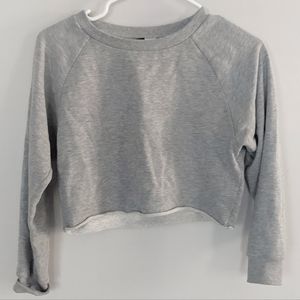 H&M Cropped Grey Sweater